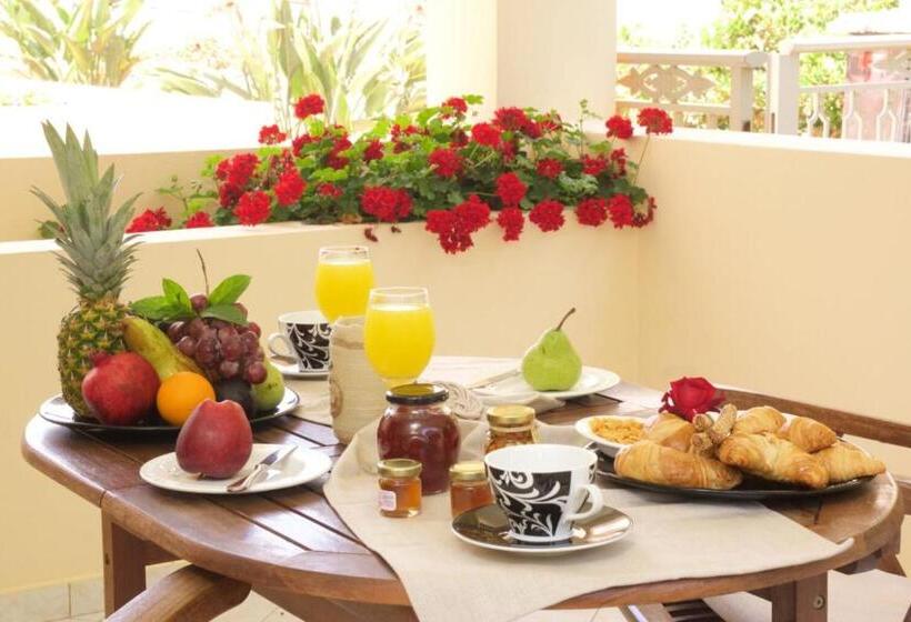 סוויטת סופריור נוף לים, Belle View Hotel   Sea View & Sunset