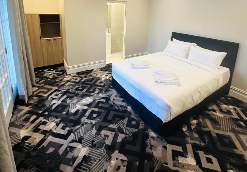 Номер Стандарт с Балконом, Tempe Hotel Sydney