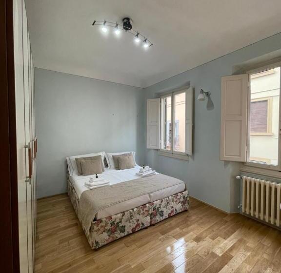 اتاق لوکس, Homelink Firenze   De  Medici