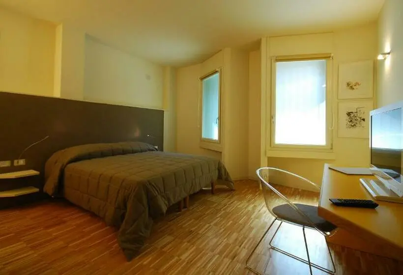 Standard-huone, Stile Libero