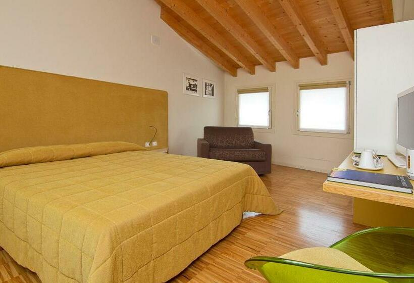 スーペリアールーム, Stile Libero