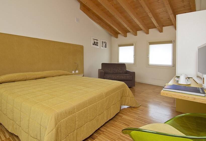 スーペリアールーム, Stile Libero