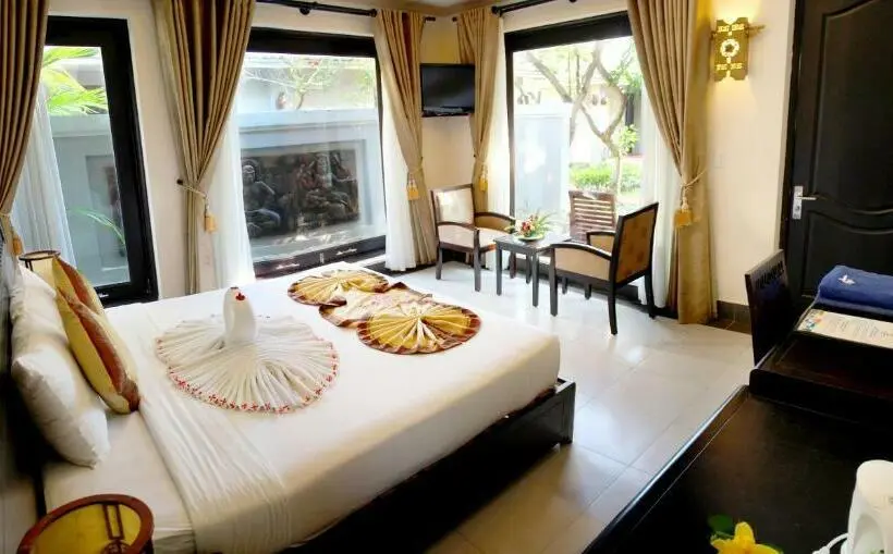 بانگلوی استاندارد, Champa Resort & Spa