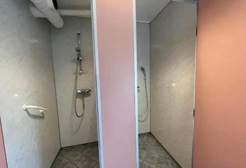 Standard Yhden Hengen Huone, Førde Sommarhotell