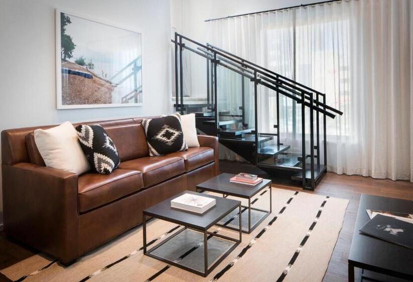 スイート, Halcyon A Hotel In Cherry Creek