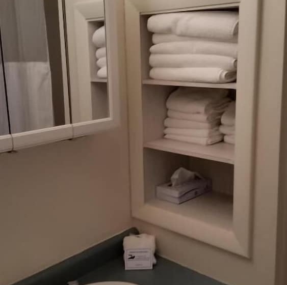 标准工作室, Windrifter Resort