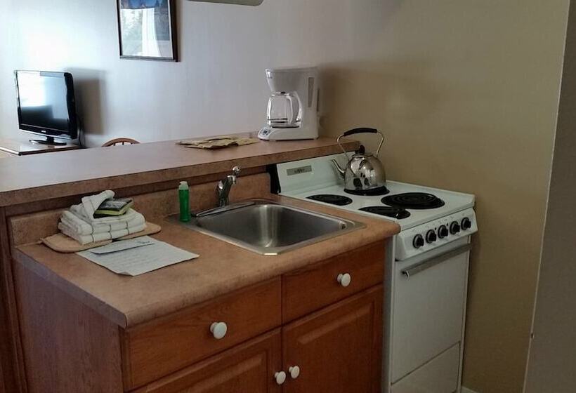 标准工作室, Windrifter Resort