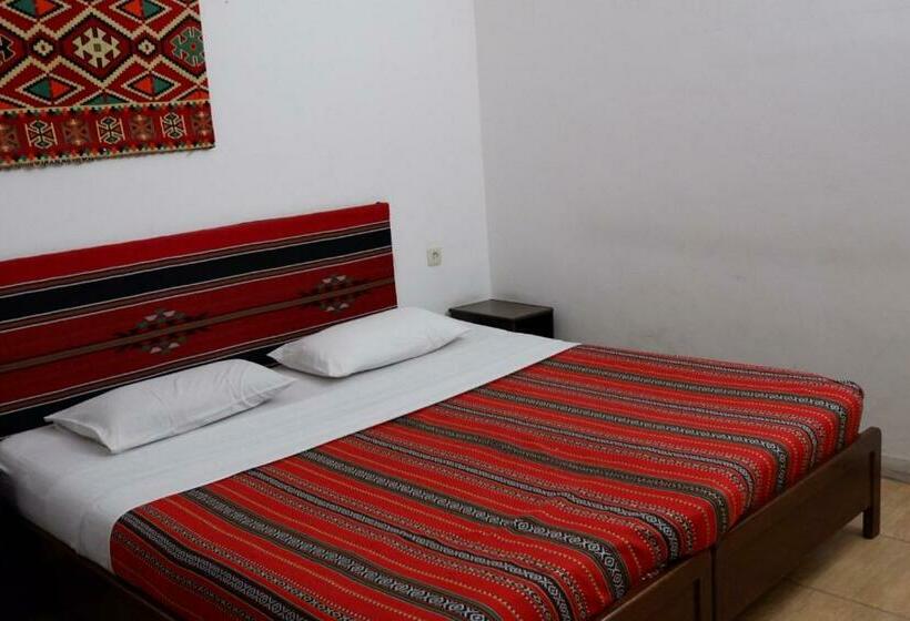 اتاق استاندارد یک نفره, Pasha Boutique