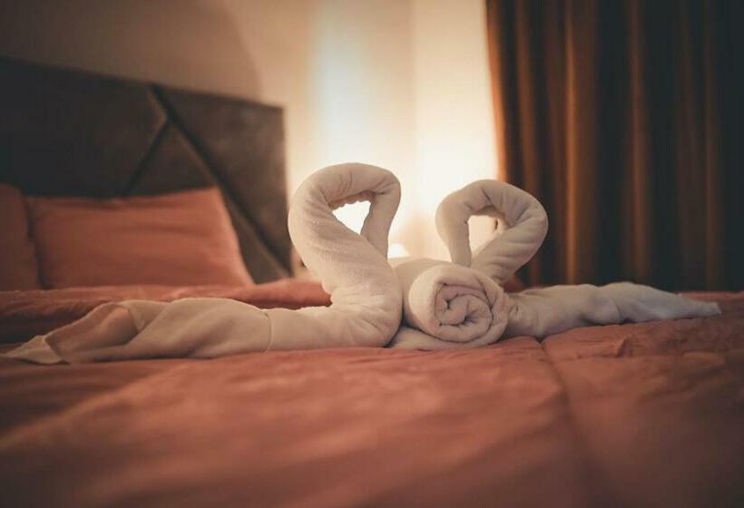 اتاق استاندارد یک نفره, Pasha Boutique