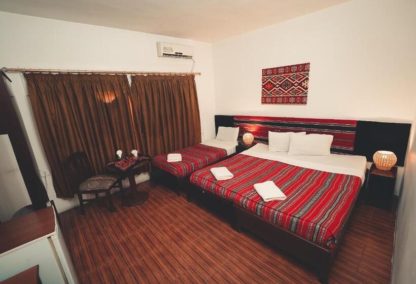 اتاق استاندارد سه نفره, Pasha Boutique