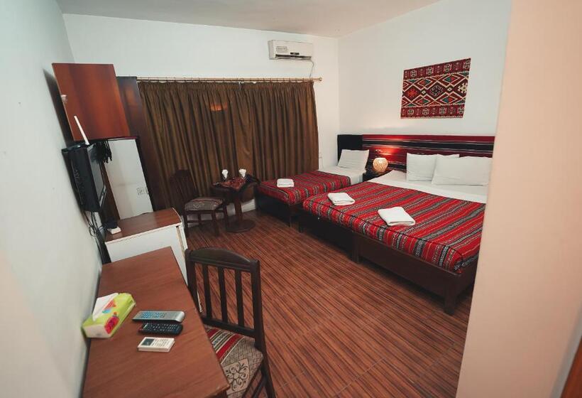 اتاق استاندارد سه نفره, Pasha Boutique