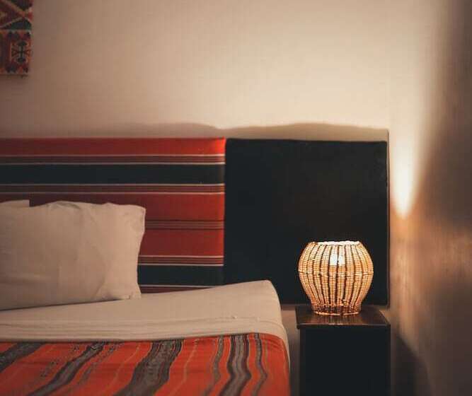 اتاق لوکس با چشم‌انداز شهر, Pasha Boutique