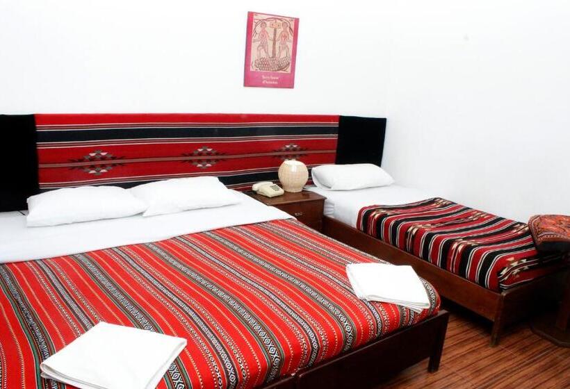 اتاق استاندارد سه نفره, Pasha Boutique