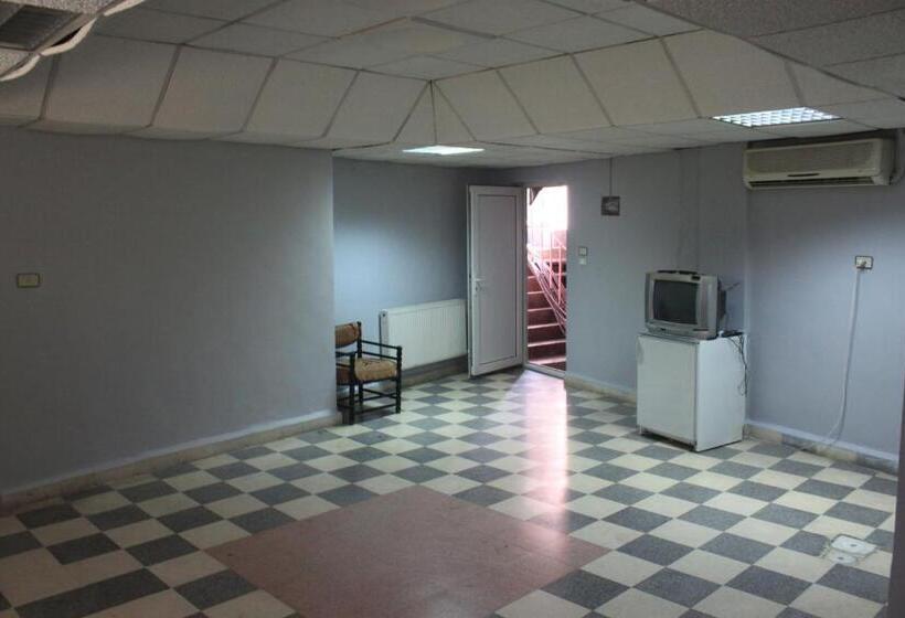 اتاق اکونومی, Cairwan