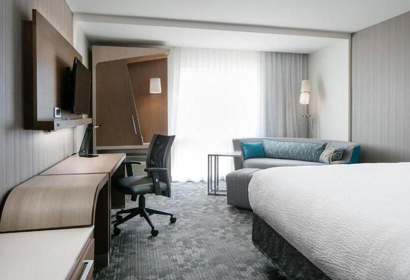 带大床的标准间, Courtyard By Marriott Omaha Bellevue At Beardmore Event Center