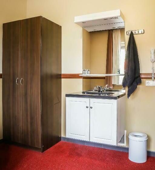 Номер Стандарт Индивидуальный Совместная Ванная, Frans Op Den Bult