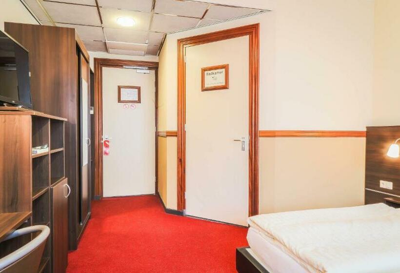 Quarto Estandar com Sacada, Frans Op Den Bult