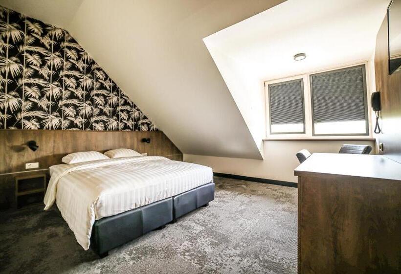 Номер Стандарт, Frans Op Den Bult