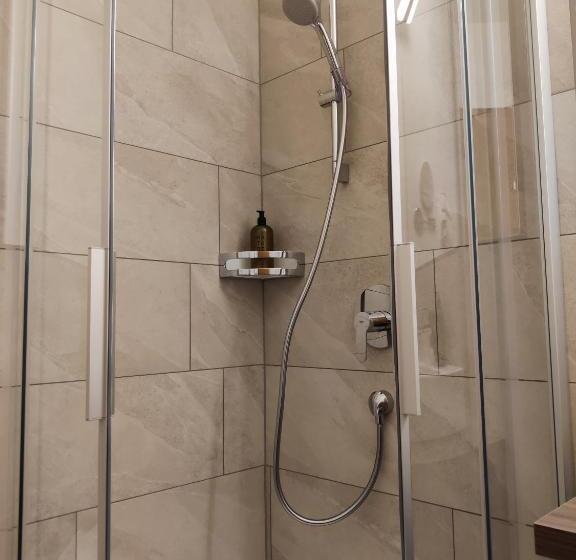 带阳台的标准单人间, Garni Herz