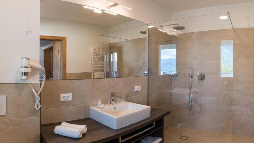 全景房标准间, Garni Herz