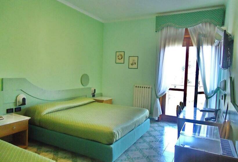 スタンダードルーム, Giovanna