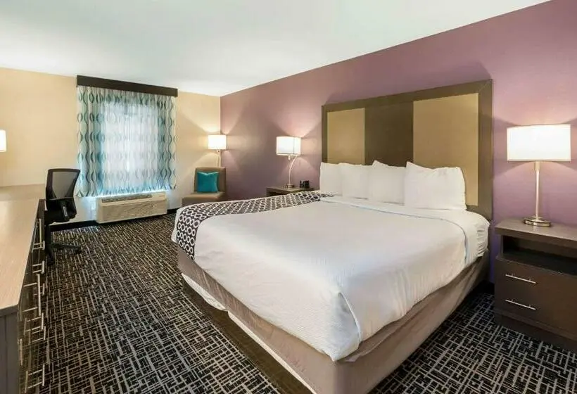 キングサイズベッドのスタンダードルーム, La Quinta By Wyndham Williams Grand Canyon Area