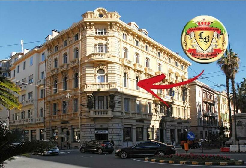 带阳台的三人标准间, Locanda Beatrice