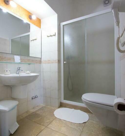 ベーシックトリプルルーム, Bio Agriturismo Masseria La Palombara