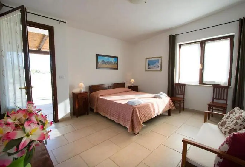 اتاق سوپریور, Bio Agriturismo Masseria La Palombara