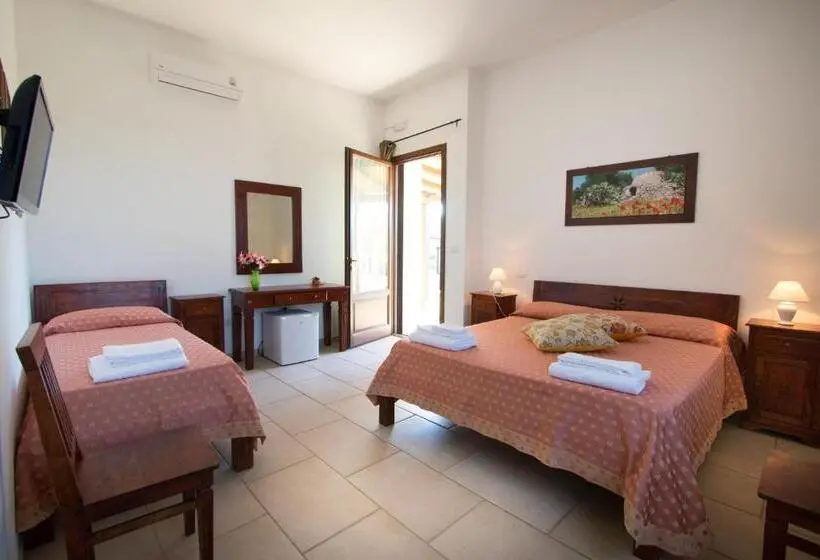 اتاق سوپریور سه تخته, Bio Agriturismo Masseria La Palombara