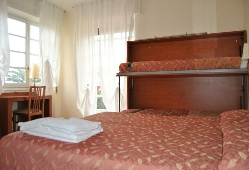 חדר סטנדרט לשלושה, Mimosa