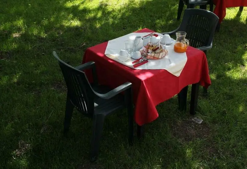 اتاق ساده سه‌ نفره, Rifugio Del Pettirosso