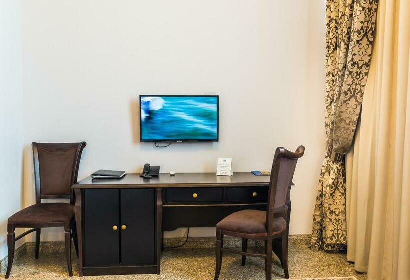 اتاق استاندارد, Royal Petrol