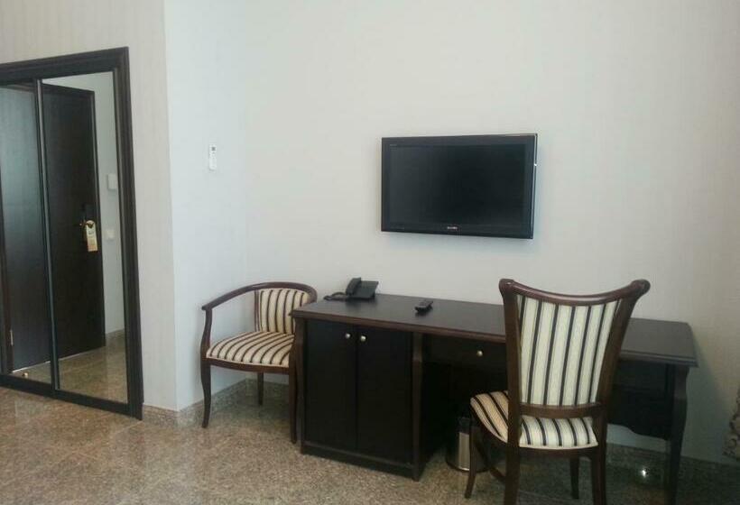 اتاق استاندارد, Royal Petrol