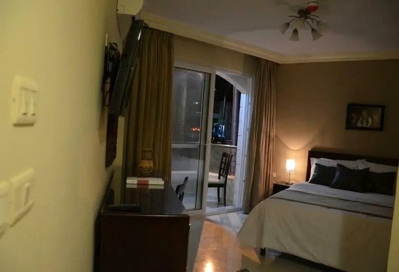 اتاق لوکس با تخت بزرگ, Saint John