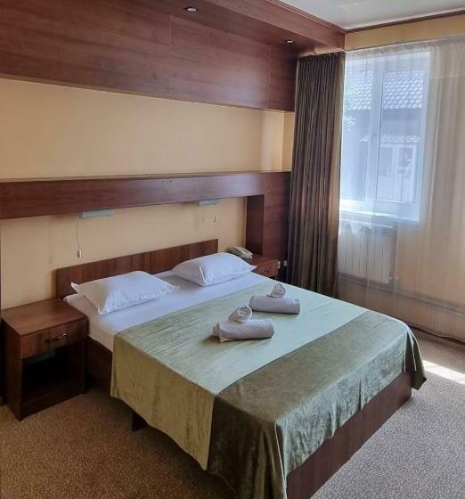 غرفة قياسية, Salem