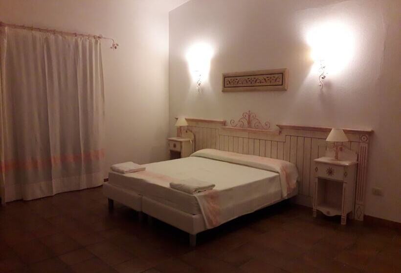 חדר משפחתי, Sosventos Village