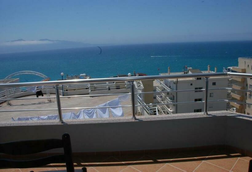 Triple Room Sea View, Summer Dream