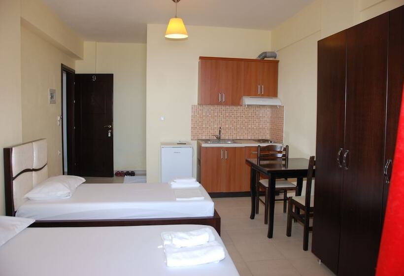 Triple Room Sea View, Summer Dream