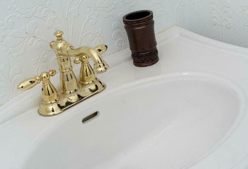 디럭스 룸, The Secret Garden B&b Inn