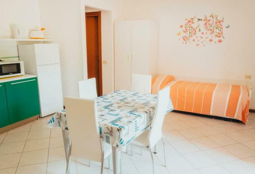 شقة غرفة واحدة, Villa Rosa