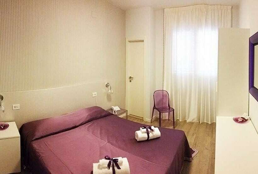 غرفة قياسية, Villa Rosa