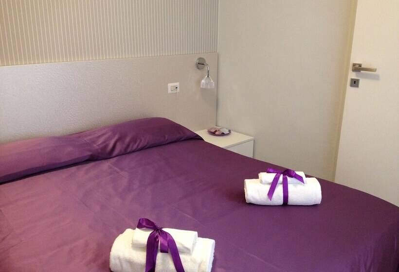 غرفة قياسية, Villa Rosa