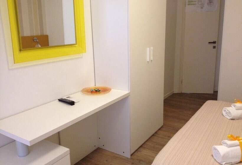 غرفة قياسية, Villa Rosa