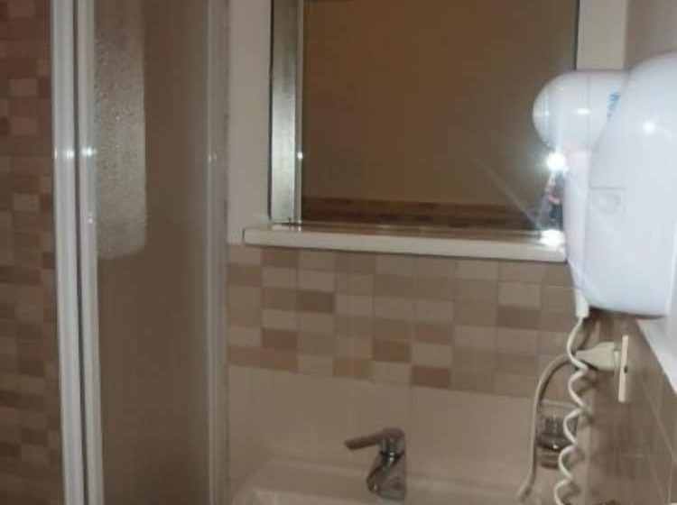 غرفة قياسية, Villa Rosa