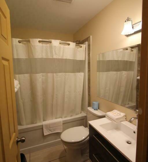 غرفة قياسية سرير كينج, Masterson's Motel