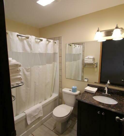 غرفة قياسية سرير كينج, Masterson's Motel