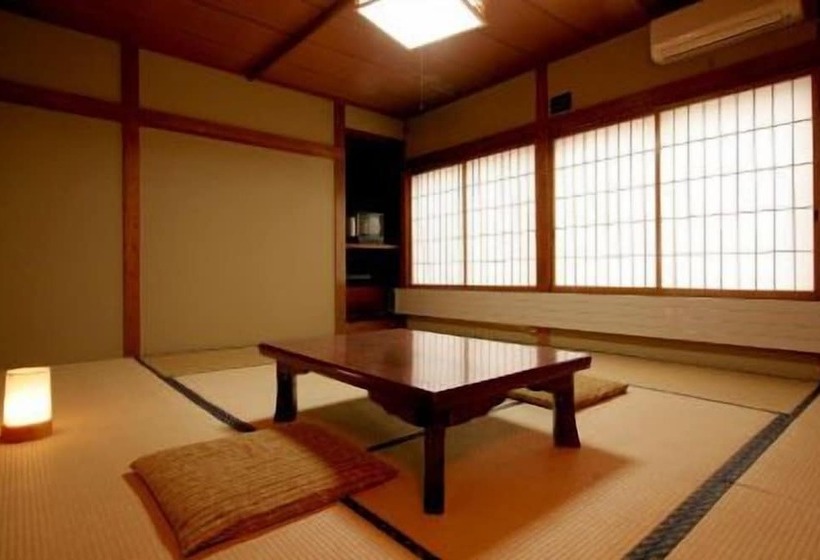 이코노미 룸 공용욕실, Ougiya Ryokan