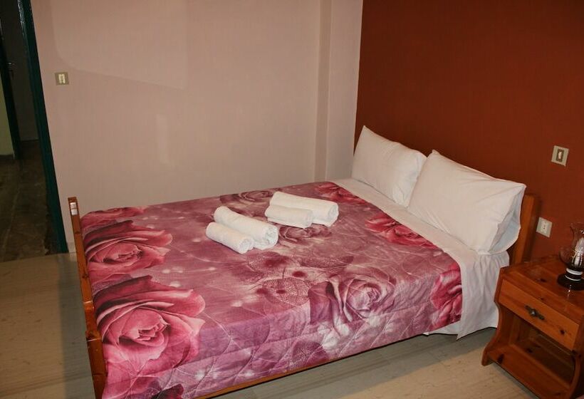 חדר אקונומי, Astir Rooms