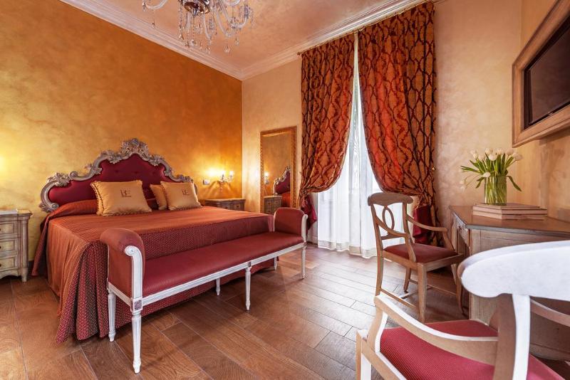 سوییت جونیور, Relais Empire